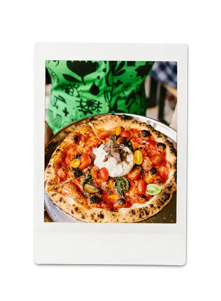 ZZ pizza Burrata og ansjonspizza. Beste pizza i Oslo og Fredrikstad.
